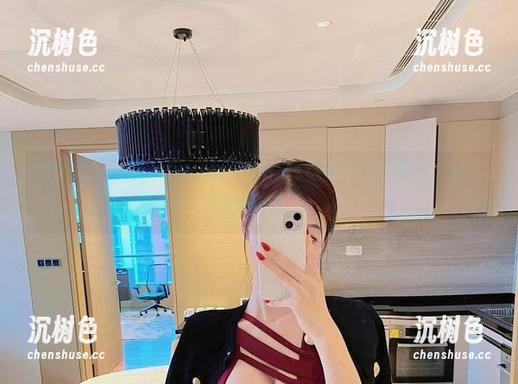 微密圈 - 免费下载！脸红Dearie电梯美女的图片，让人拥抱不舍。