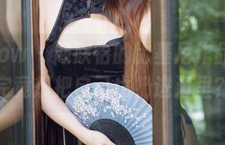 花漾show - 顾欣怡的比基尼作品，下载完竟想把自己也扔进海里？