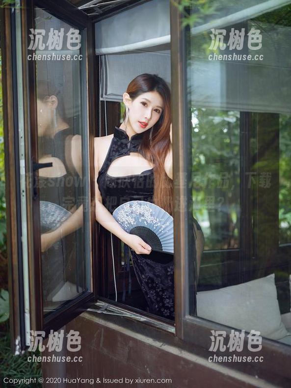 花漾show - 顾欣怡的比基尼作品，下载完竟想把自己也扔进海里？