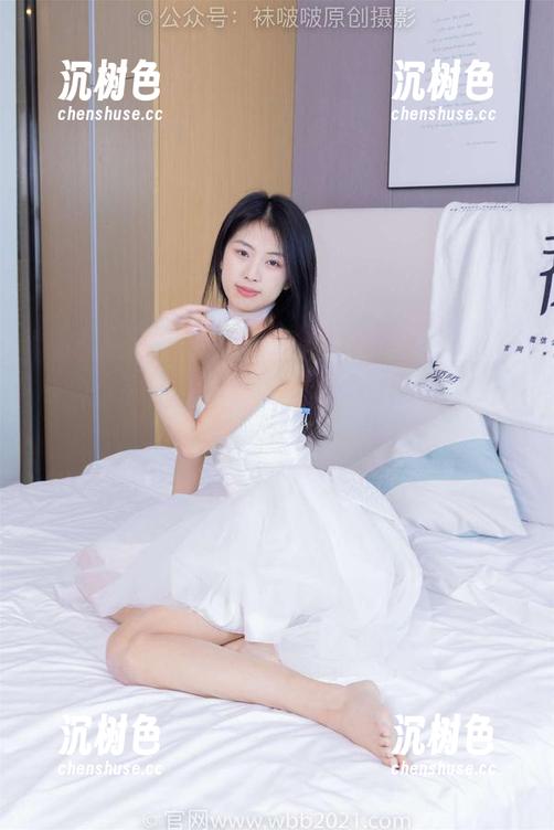 袜啵啵-小安 袜啵啵 - 袜子定制趣:小安的白棉袜,图片里的叛逆与潇洒,忍不住要鼓掌!