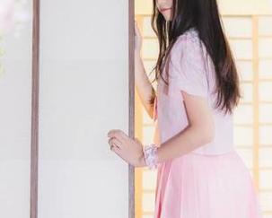 学生时期的回忆,西瓜少女以独特的视角分享校服COS。