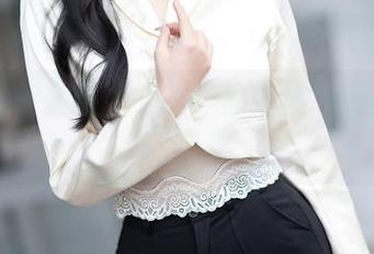 语画界 - 在奈沐子的作品中发现网袜的细节之美