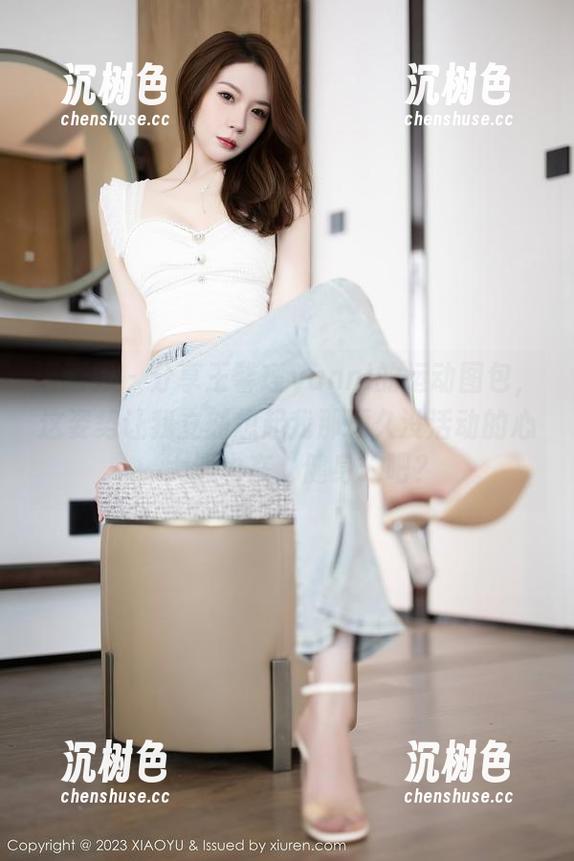 语画界-王馨瑶yanni 语画界 - 分享王馨瑶yanni的运动图包,这姿势让我立刻想起我那颗久没活动的心,大概也在“健身”吧?