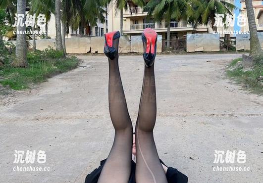 迷人的五姨太 微密圈 - 说说迷人的五姨太的自拍图集,别的不说,光是发型就值得讨论