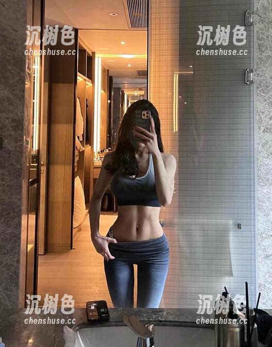 金希儿 微密圈 - 金希儿的无圣光大作,怼镜人生的各种表情包!