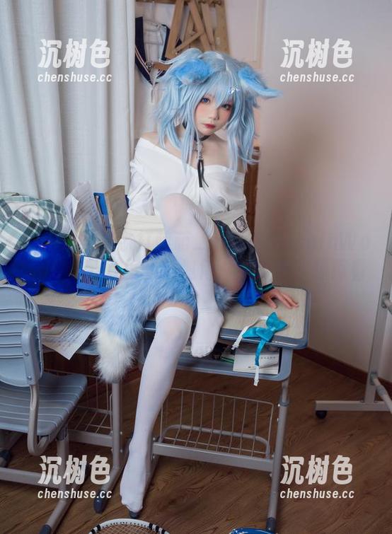 铁打萌萌_moi 给点儿力!铁打萌萌_moi在AliceInWonderland里的新视角,美图看了想再看。