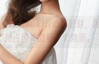 青豆客 - 思淇Sukiii心情时刻，网袜写真抢占图库的每一个角落。