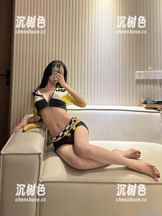 黎允熙 微密圈 - 最新写真,黎允熙一身柠檬黄,让这个秋天都酸起来?